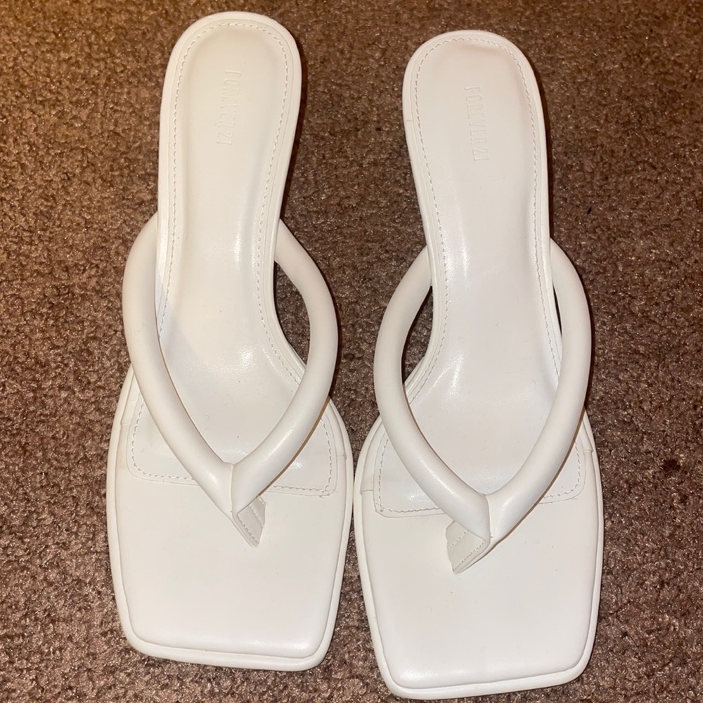 White flip flop heal